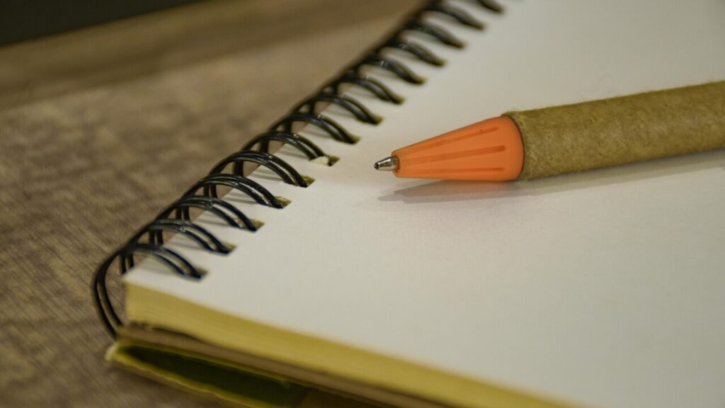 調査報告書テンプレートを無料ダウンロード